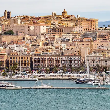 Birkin Lägenhet Cagliari